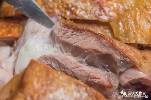 隐藏在昆明村庄里的3家烤羊店，老司机用3个月才找到的