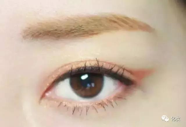 化妆前后差异很大的女明星,化妆前后对照的女明星图片