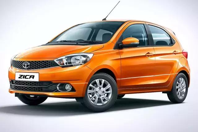 现代小型suv最新款venue白色,2024款全新现代kona