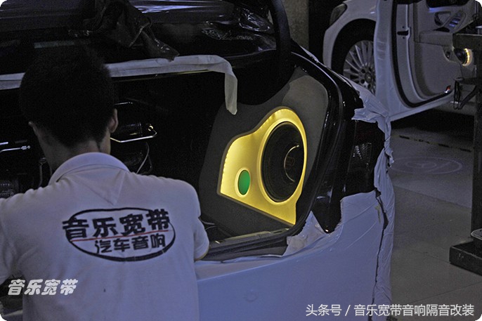 新款奔驰c级改装包围套件,2022奔驰c级音响改装方案