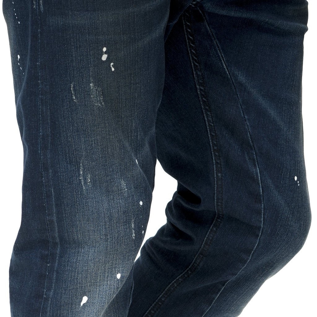 别争了，至少在牛仔裤这件事上，C罗肯定比梅西强