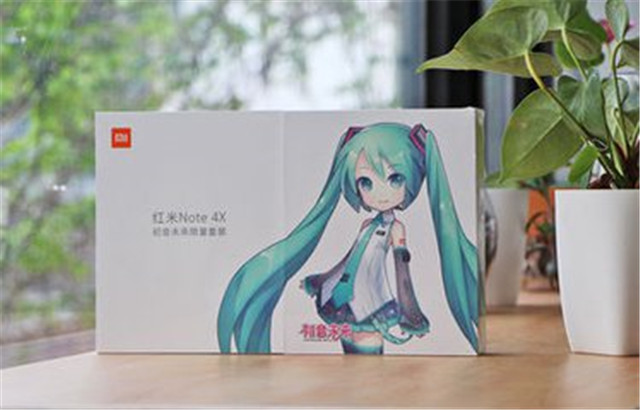 冈本、巴萨、变形金刚,你永远不知道下一个定制版手机是什么?