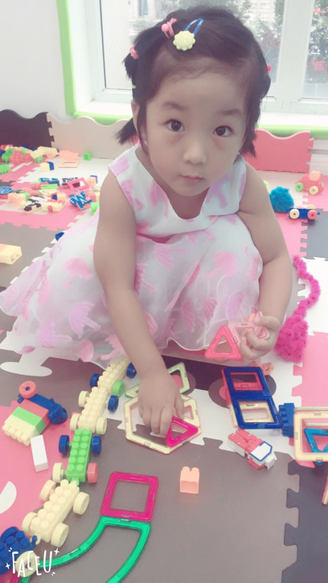 乐优特明星小学员之—泡泡