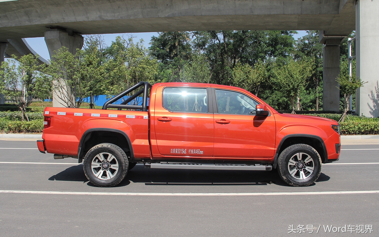 国产猛禽皮卡黄海n3尺寸,黄海n3皮卡2.4t汽油和猛禽对比