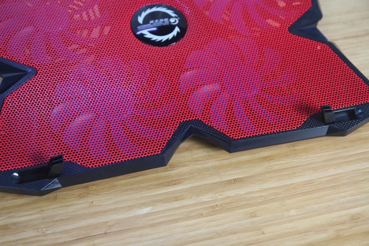 还在担心你的笔记本温度太高吗？快来看看这款散热器