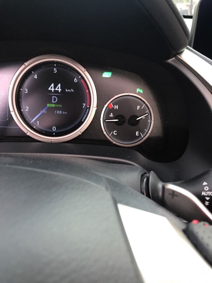 雷克萨斯rx200t哪个版本实惠,雷克萨斯rx200t加不上油