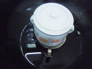 牛奶燕窝木瓜怎么炖,燕窝可以用牛奶炖吗