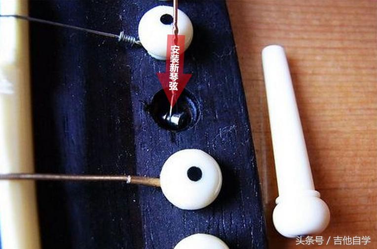 吉他换弦详细教程,马丁吉他换弦的正确方法