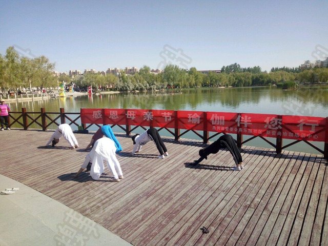 闺蜜中最漂亮的，你都抵挡得住