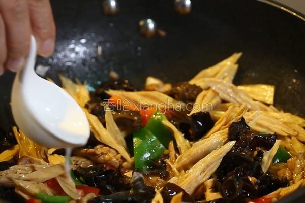 木耳怎样做才不会中毒,木耳怎么做都好吃