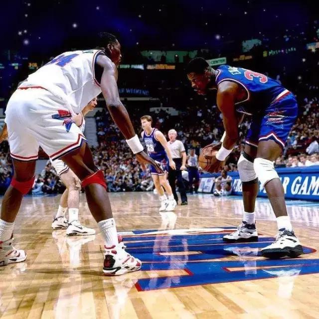 詹姆斯各数据碾压乔丹,说詹姆斯是大猩猩的主播是谁