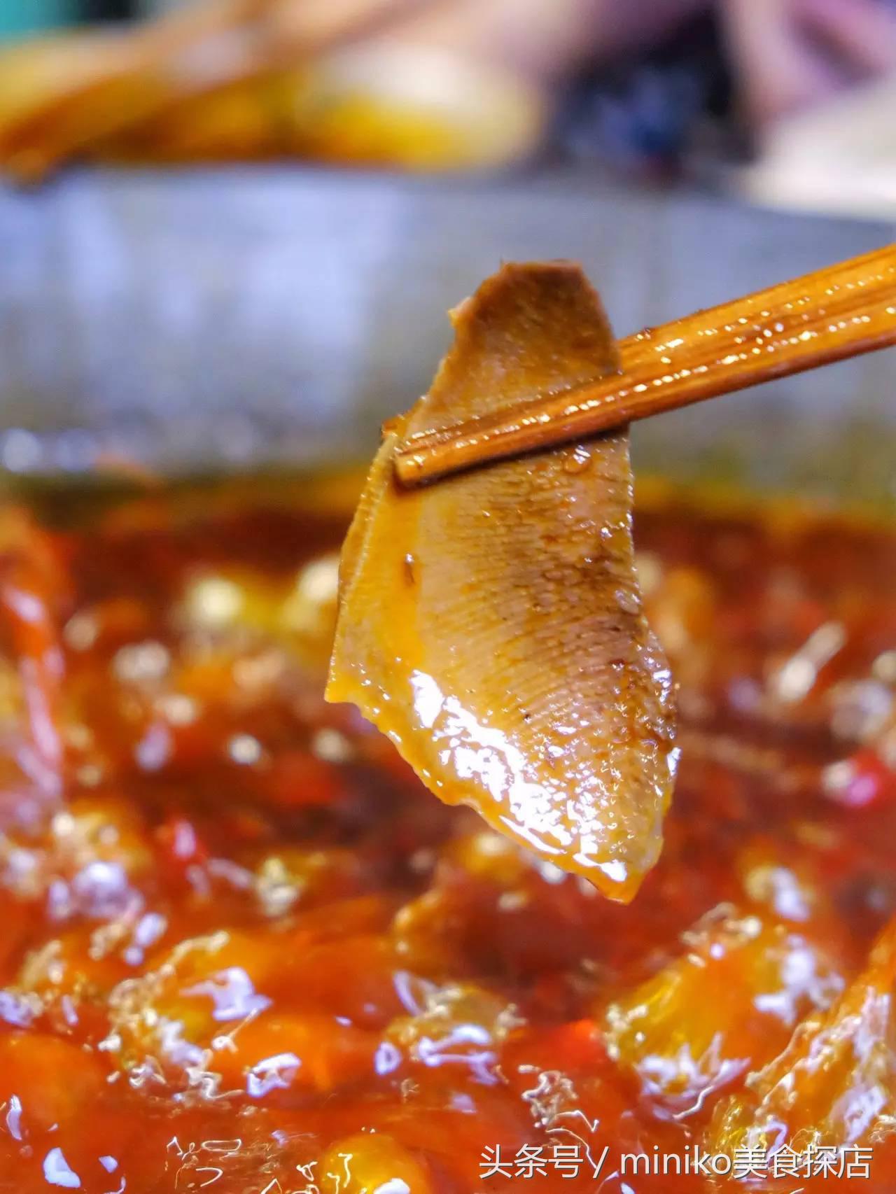 只卖红锅的火锅,只卖红汤的火锅