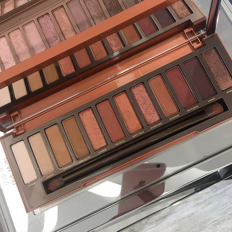 平价好用眼影盘排行榜十强,眼影棒好用还是眼影盘好用