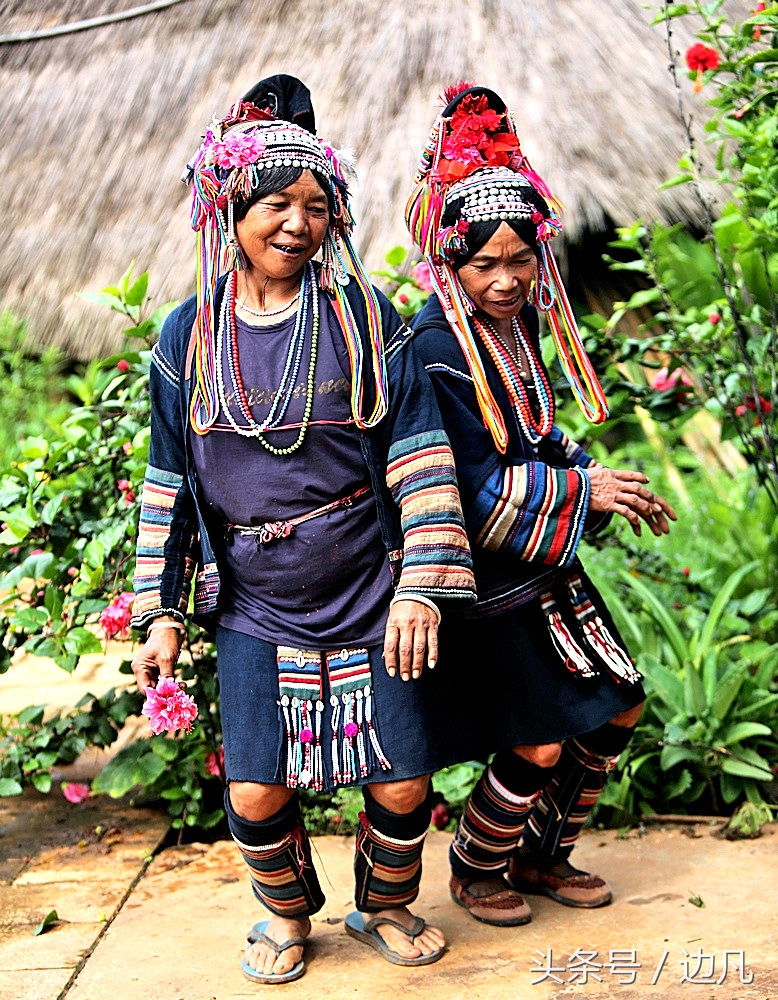 终年生活在高山密林之中的一个神秘的部族，孟连阿卡人！