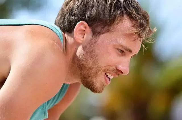 胸闷气短拉肚子失眠,呼吸不顺畅失眠腹泻