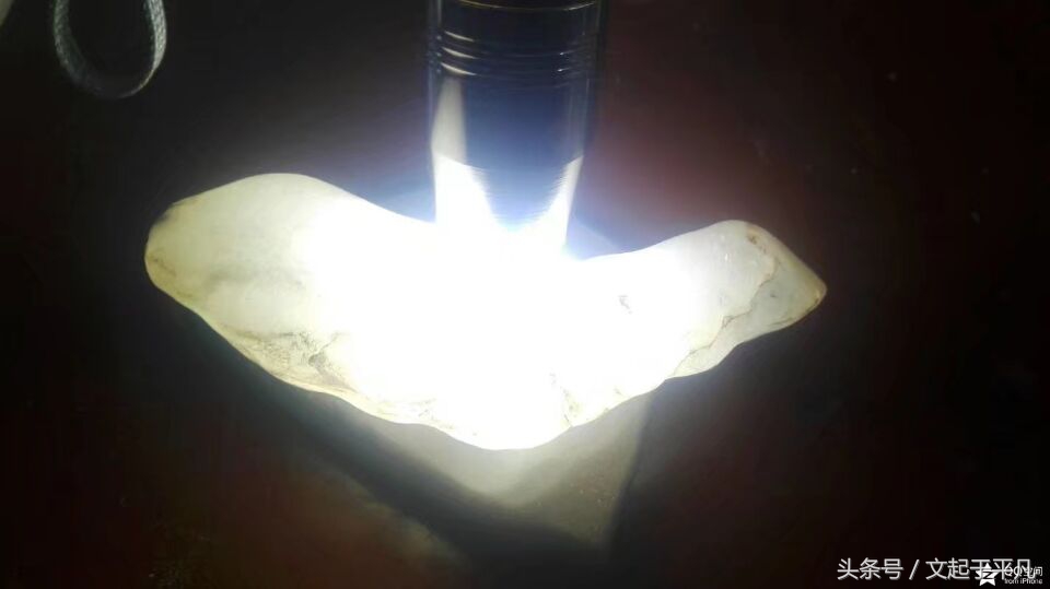 缅甸玉石如何鉴别优劣呢,鉴别玉石最简单方法