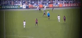 内马尔过人gif高清,内马尔帅气过人gif