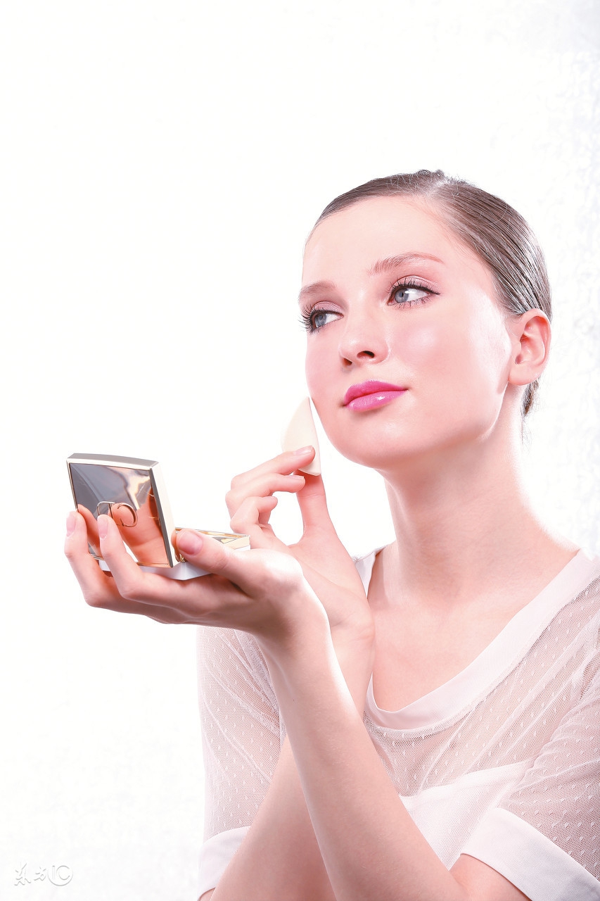 bb霜cc霜dd霜粉底有什么区别,bb霜cc霜和粉底液的区别是什么