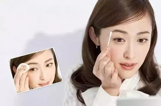 夏天流汗脱妆怎么补防晒,夏天太热出汗很容易脱妆怎么办