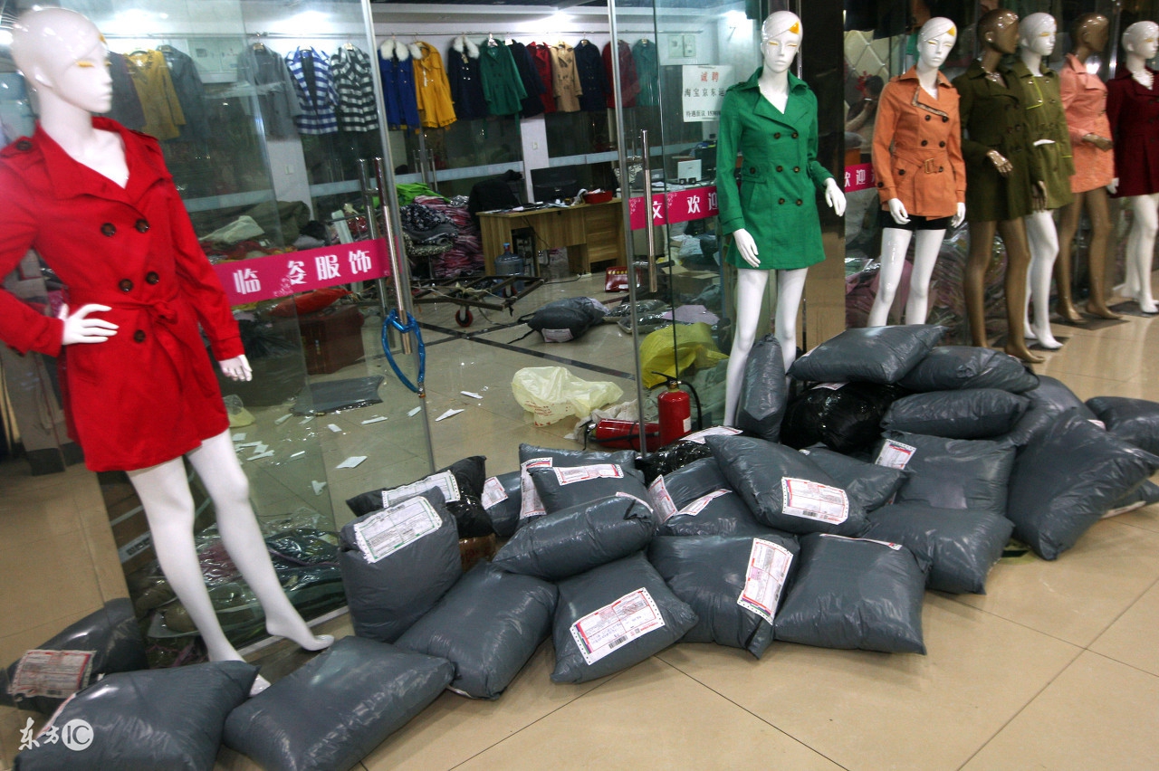 服装新手拿货怎么砍价,服装进货技巧成功经验之谈