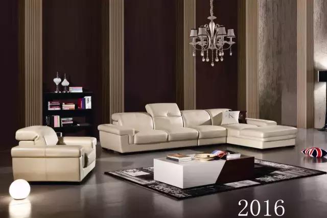 上班累成狗，回家情不自禁“葛优瘫”