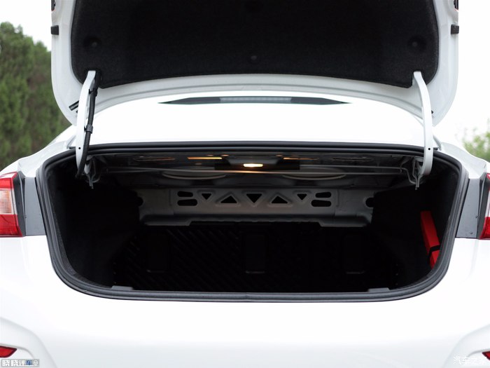 10万以内雪佛兰新款车,10万科鲁兹