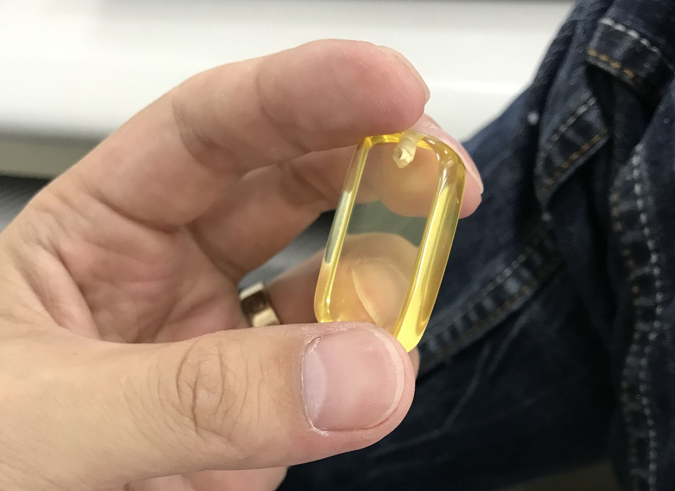 顽主-开一个小金珀做个无事牌小件分享一下抛光小窍门