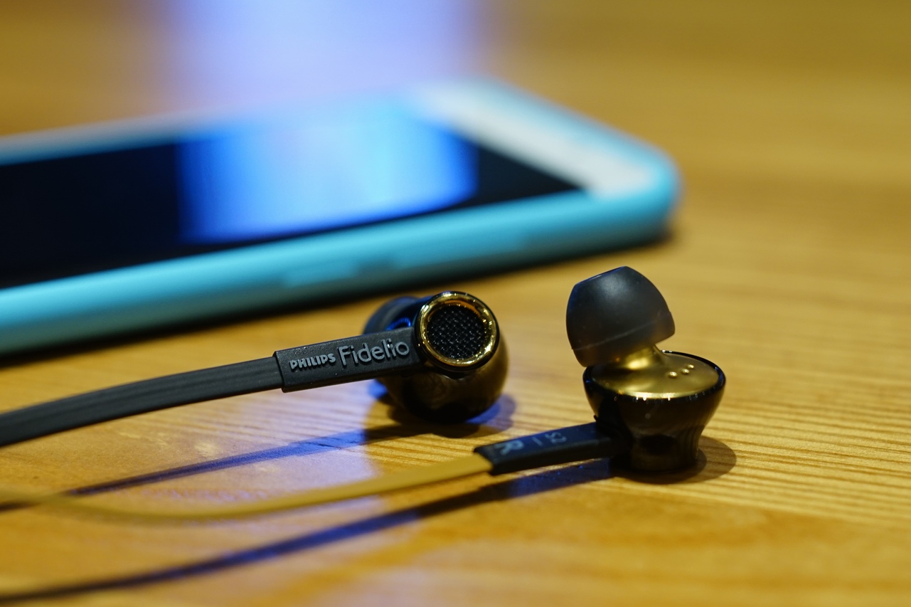 飞利浦s302耳塞评测,飞利浦fideliox2hr