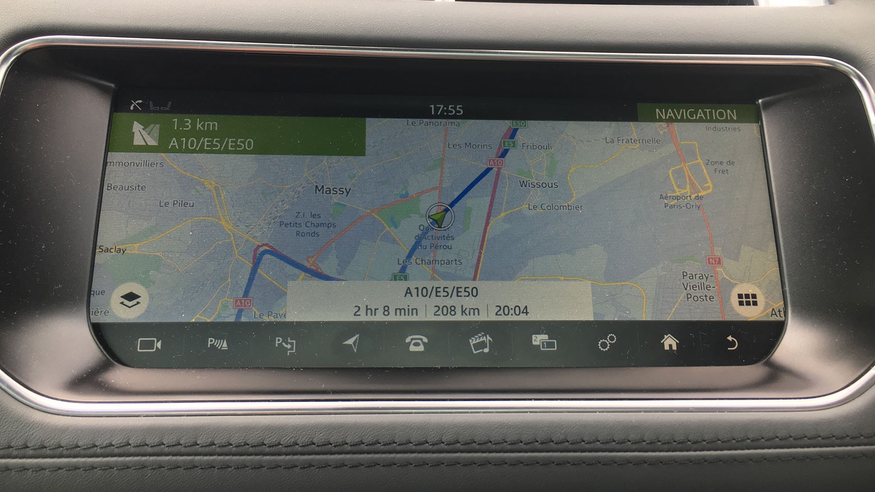 路虎揽胜sdv6试驾视频,路虎揽胜运动版2024款用车实测