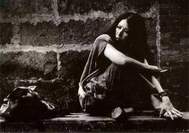 三毛梦里花落知多少全文听读,梦里花落知多少三毛在线免费读