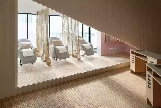 裸粉色高级感美甲磨砂,蕾丝美甲粉色