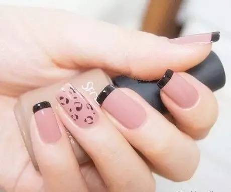 打个赌！看完这100款时髦美甲，你会种下一片草原