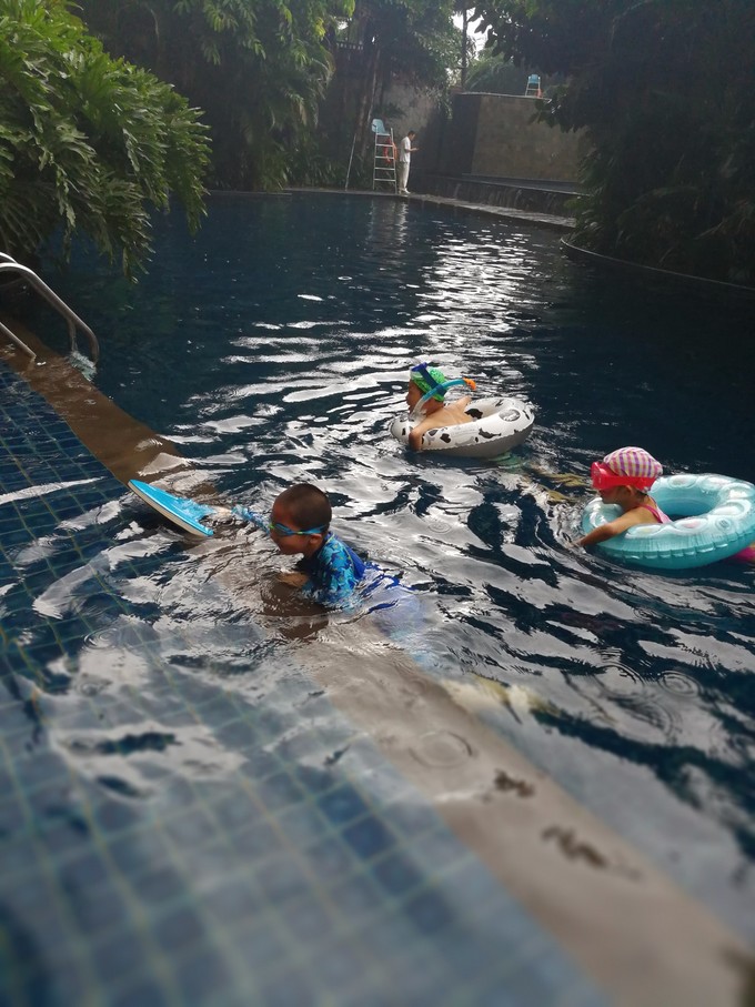 带着老妈和宝贝游三亚（两家铂尔曼和亚龙湾红树林度假之旅）