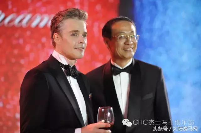 最火赛马创意表演完整,赛马主题晚会视频