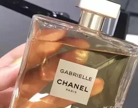 香奈儿嘉柏丽尔香水哪一年发布的 (chanel嘉柏丽尔香水50ml)
