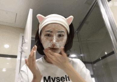 怎样才能像沈月一样,怎么养成像周冬雨一模一样的脸