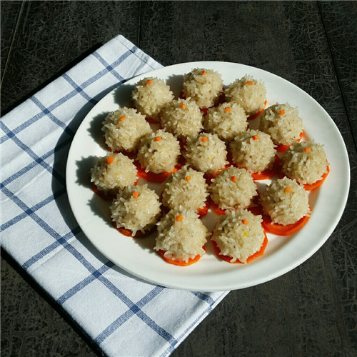 家常蒸糯米丸子的4种做法,咬一口糯米丸子