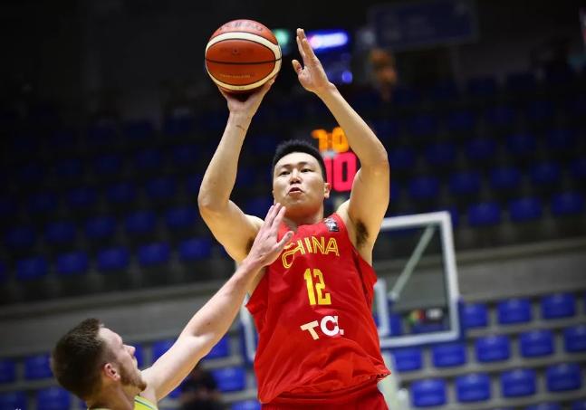 李根单节40分,李根单节16分视频