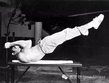 龙旗腹肌,龙旗练腹肌效果好吗