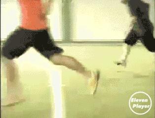 五人足球过人实用技巧,球场实用过人技巧