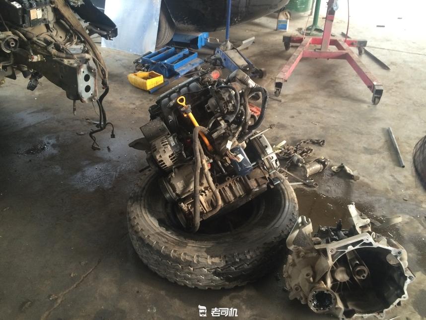 车撞树上了都有哪些地方坏,我的车撞了对方全责怎么理赔