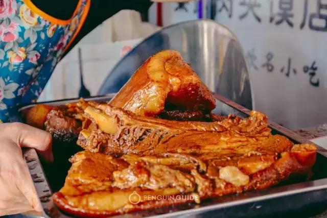 正味西安肉夹馍，全靠一锅百年老汤