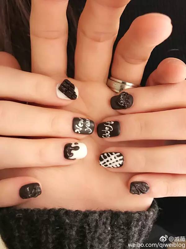 打个赌！看完这100款时髦美甲，你会种下一片草原