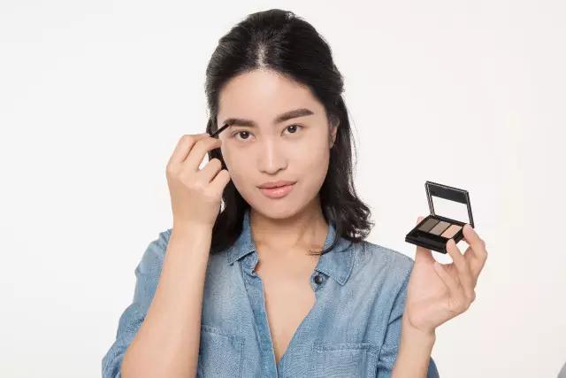 美“眉”变身记画好眉毛一秒变身fashiongirl