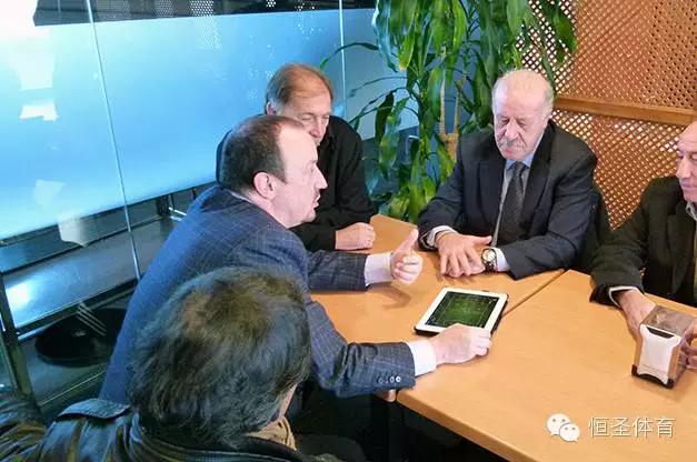 桌面足球教学视频教程,简单足球教学工具