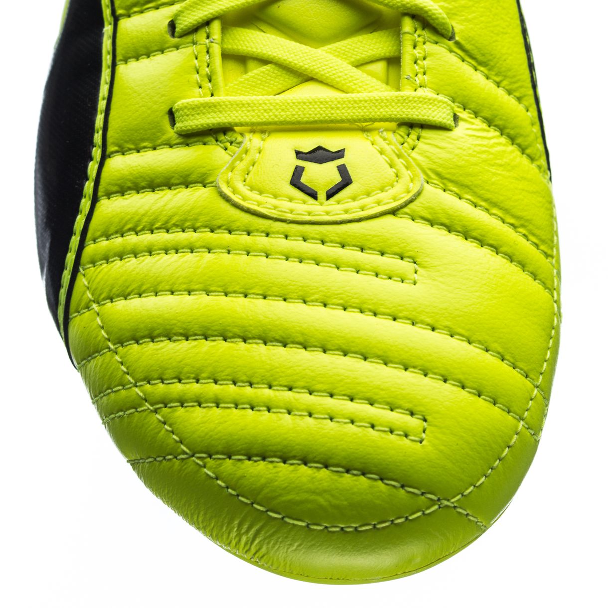 足球鞋新手入门推荐可踢全位置,足球鞋入门知识大全