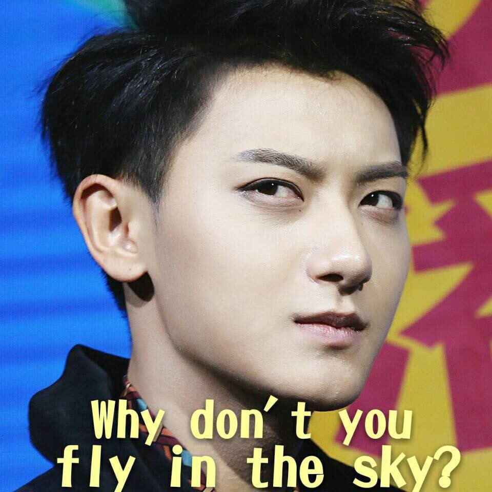 把李宇春说成男歌手！鹿晗唱歌时话筒没声音！QQ音乐你要跨了吗