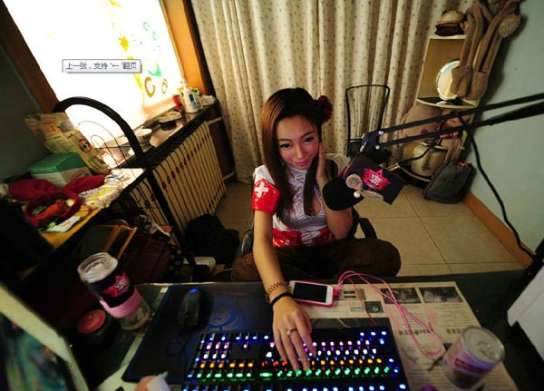 最近玩游戏赚钱一天能赚多少钱,如何靠玩游戏赚钱