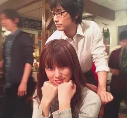 最好用的十种唇膏好看又好用,韩国春季唇膏