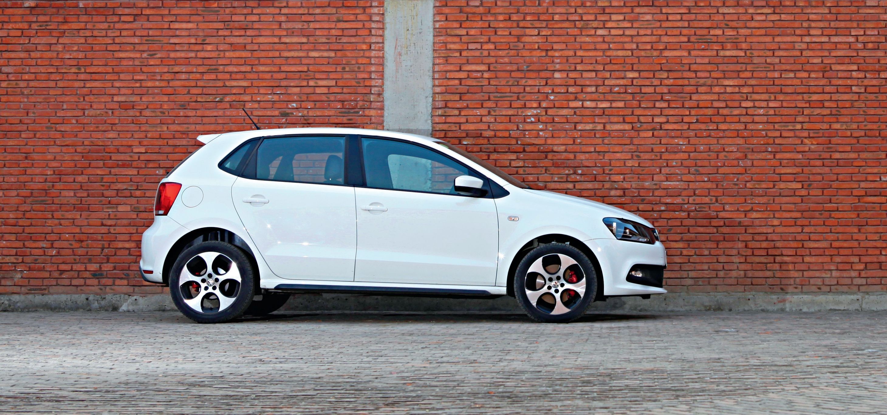 大众polo小钢炮车长多少,大众polo为何销量惨淡